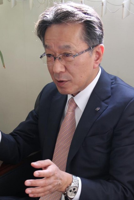 (リーダーに聞く・トップの視点)北陸銀行頭取・庵栄伸さん(61)「熱意と魅力で信頼築く」 / 函館新聞デジタル