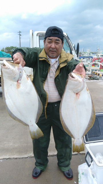 噴火湾で特大ヒラメ 函館新聞電子版