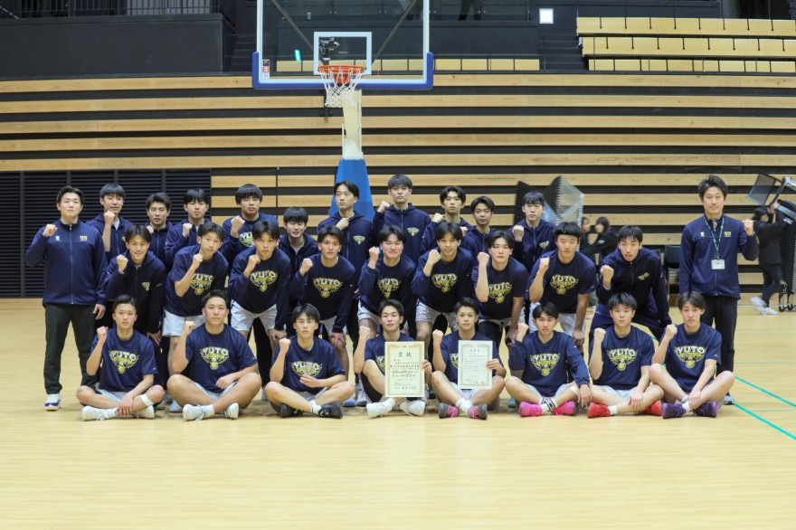 男子で３位入賞した函大有斗