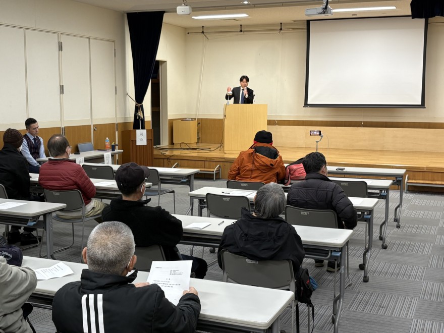 新庁舎の問題を話し合った住民意見交流会